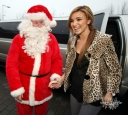 Nadine_Coyle_at_Northern_Ireland_Childrens_Hospital_041209_2.jpg