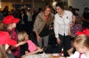 Nadine_Coyle_at_Northern_Ireland_Childrens_Hospital_041209_5.jpg