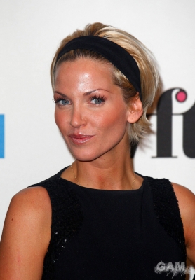 Sarah_Harding_attends_the_Women_In_Film__TV_Awards_4_12_09_114.jpg