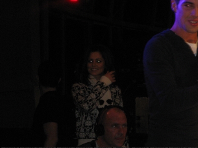 Cheryl_on_stage_at_the_Sage_in_Newcastle_with_Joe_McElderry_071209_6.JPG