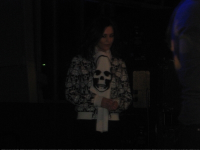 Cheryl_on_stage_at_the_Sage_in_Newcastle_with_Joe_McElderry_071209_7.JPG