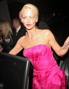 Sarah_Harding_arrives_back_at_her_hotel_from_the_Afterparty_091209_66.jpg
