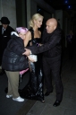 Имя файла=Sarah_Kim_and_Nicola_leaving_Mayfairarriving_at_St_Trinians_Premier_091209_19.jpg
Размер файла=253КБ
Размеры=940x1400
Дата=Март 10, 2012 Sarah_Kim_and_Nicola_leaving_Mayfairarriving_at_St_Trinians_Premier_091209_19.jpg