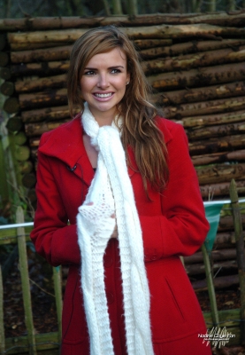 Nadine_Coyle_Guinness_World_Record_Tree_planting_attempt_051209_13.jpg