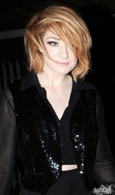 Nicola_and_Cheryl_leaving_XFactor_Studios_131209_7.jpg