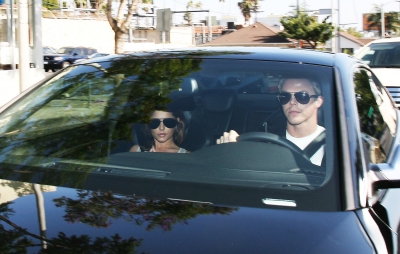 Cheryl_and_Derek_driving_in_Los_Angeles_31_07_10_12.jpg