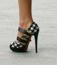 Cheryl_arrives_for_XFactor_auditions_in_London_21_06_10_23.jpg