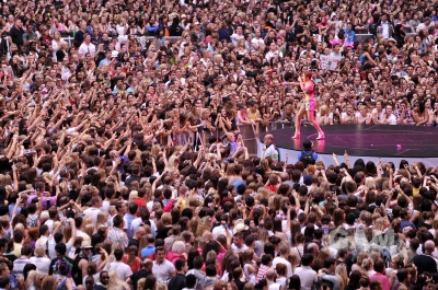 Cheryl_at_the_Capital_Summertime_Ball_Performance_06_06_10_112.jpg