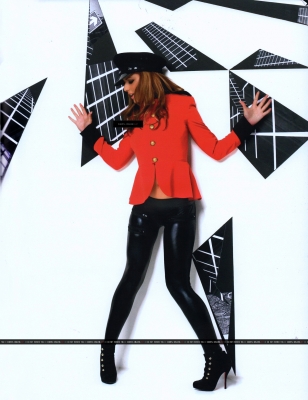 Cheryl_Cole_Through_My_Eyes_2010_31.jpg