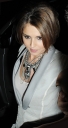 Имя файла=Cheryl_Cole_arrives_at_the_LG_Arena_in_Birmingham_13_06_10_93.jpg
Размер файла=590КБ
Размеры=1598x3000
Дата=Март 11, 2012 Cheryl_Cole_arrives_at_the_LG_Arena_in_Birmingham_13_06_10_93.jpg