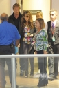 Cheryl_Cole_at_LAX_airport_05_09_10_13.jpg