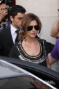 Cheryl_Cole_leaving_her_hotel_in_Paris_5_06_10_5.jpg