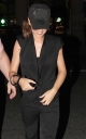 Cheryl_Cole_returning_to_her_hotel_in_Paris_4_06_10_19.jpg