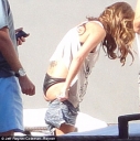 Cheryl_showed_off_her_bikini_body_in_Los_Angeles_20_08_10_2.jpg