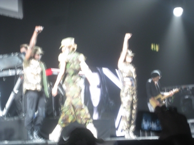 Cheryl_Supporting_BEP_-_Birmingham_010610_Fan_Pics_28329.JPG