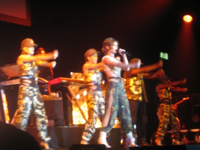 Cheryl_Supporting_BEP_-_Birmingham_010610_Fan_Pics_284129.JPG