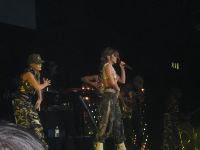 Cheryl_Supporting_BEP_-_Birmingham_010610_Fan_Pics_284429.JPG