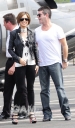 X_Factor_judges_seen_getting_a_helicopter_in_London_23_06_10_51.jpg