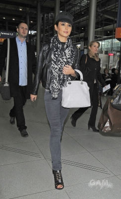 Cheryl_Cole_arriving_in_Cologne_Germany_10_04_10_20.jpg