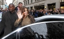 Cheryl_Cole_arriving_at_Waterstones_for_book_signing_1_10_10_8.jpg