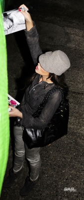 Cheryl_Cole_arriving_at_X_Factor_studios_071010_17.jpg