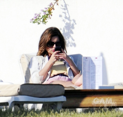 Cheryl_Cole_at_Hotel_De_Cap_in_France_18_05_10_14.jpg