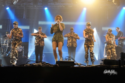 Cheryl_Cole_at_the_BBC_Radio_1_s_Big_Weekend_22_05_10__286429.jpg