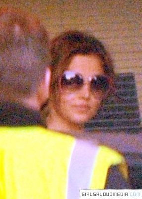Cheryl_Cole_leaving_Manchester_MEN_Arena_24_05_10_3.jpg