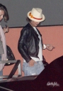 Cheryl_leaves_a_studio_in_Los_Angeles_California_4_04_10_2.jpg