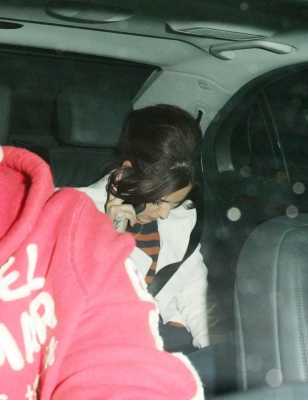 Cheryl_and_Joan_Tweedy_leaving_ITV_studios_together_14_10_10_10.jpg