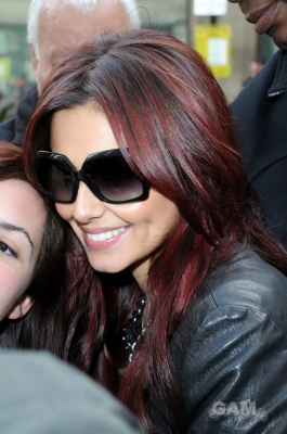 Cheryl_Cole_leaving_Radio_Two_studios_21_10_10_151.jpg
