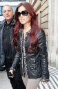 Имя файла=Cheryl_Cole_leaving_Radio_Two_studios_21_10_10_150.jpg
Размер файла=606КБ
Размеры=1899x2862
Дата=Март 11, 2012 Cheryl_Cole_leaving_Radio_Two_studios_21_10_10_150.jpg