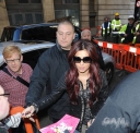 Имя файла=Cheryl_Cole_leaving_Radio_Two_studios_21_10_10_164.jpg
Размер файла=531КБ
Размеры=1899x1821
Дата=Март 11, 2012 Cheryl_Cole_leaving_Radio_Two_studios_21_10_10_164.jpg