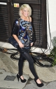 Girls_Aloud_minus_Nadine_leaving_X_Factor_studios_24_10_10_24.jpg