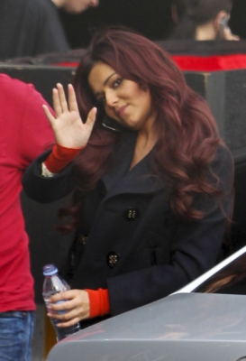 Cheryl_Cole_arriving_at_Fountain_Studios_29_10_10_2.jpg