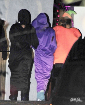 Cheryl_at_Sarah_Hardings_Halloween_Party_30_10_10_25.jpg