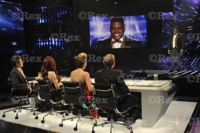 Cheryl_Cole_X-Factor_Live_Show_Week_4_30_10_10_8.jpg