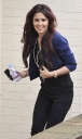 Cheryl_Cole_arriving_at_X_Factor_studios_05_11_10_1.jpg