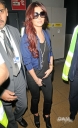Cheryl_Cole_arriving_at_Heathrow_05_11_10_50.jpg
