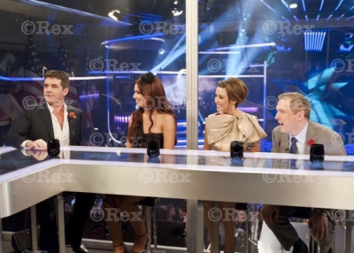Cheryl_Cole_X-Factor_Live_Show_Week_5_06_11_10_13.jpg
