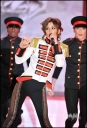 Cheryl_performing_FFTL_on_French_Vivement_Dimanche_06_04_10_15.jpg