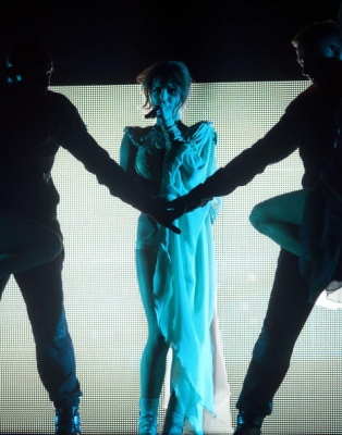 Cheryl_Supporting_BEP_-_Berlin_15_05_10_42.jpg
