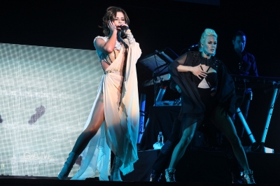 Cheryl_Supporting_BEP_-_Dublin_01_05_10_38.jpg