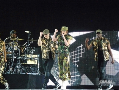 Cheryl_Supporting_BEP_-_London_06_05_10_24.jpg
