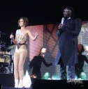 Имя файла=Cheryl_Supporting_BEP_-_London_28_05_10_21.jpg
Размер файла=649КБ
Размеры=2100x2119
Дата=Март 12, 2012 Cheryl_Supporting_BEP_-_London_28_05_10_21.jpg