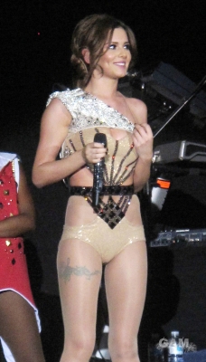 Cheryl_Supporting_BEP_Birmingham_08_05_10_40.jpg