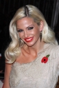 Girls_Aloud_Minus_Nadine_at_Pride_of_Britain_Awards_08_11_10_244.jpg