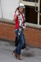 Имя файла=Cheryl_arriving_at_Fountain_Studios_tonights_show_13_11_10_27.jpg
Размер файла=153КБ
Размеры=396x594
Дата=Март 11, 2012 Cheryl_arriving_at_Fountain_Studios_tonights_show_13_11_10_27.jpg