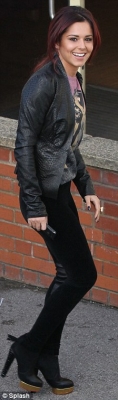 Cheryl_Cole_arriving_at_X_Factor_studios_19_11_10_51.jpg