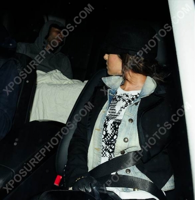 Cheryl_and_Ashley_Cole_leave_hospital_in_London_12_02_10_14.jpg